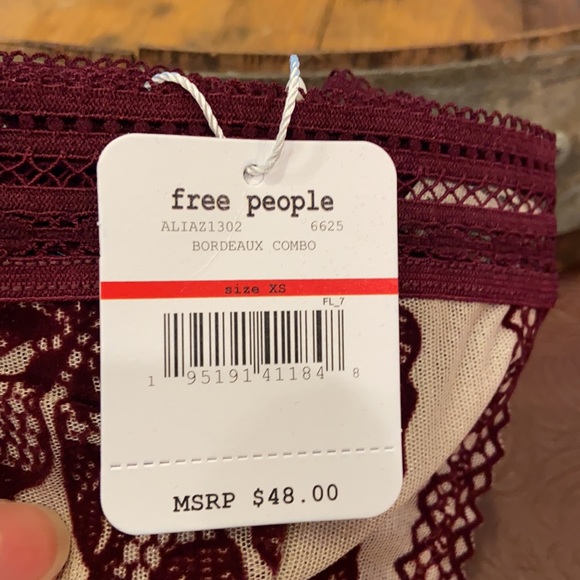🌸SALE🌸 Free People Alia Bralette in Bordeaux - Picture 6 of 7